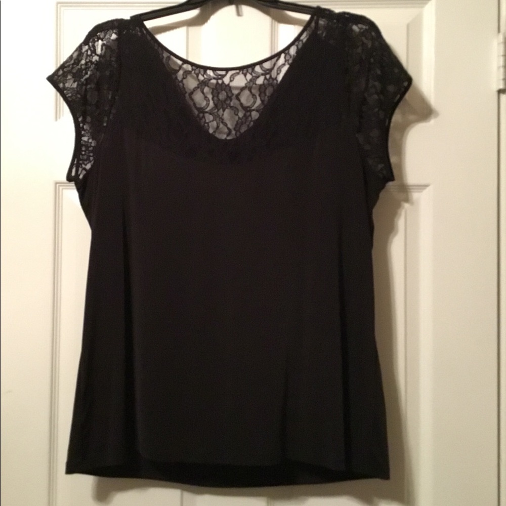 Black Top - Picture 2 of 6